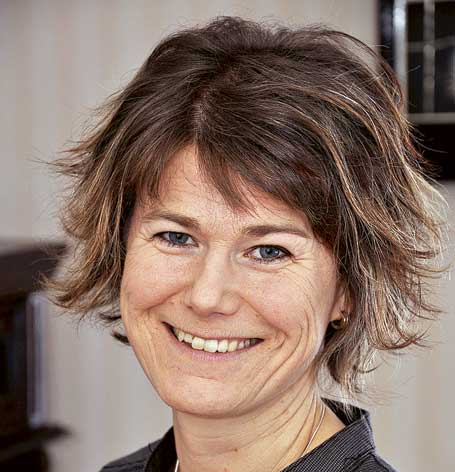 Cecilia Olofsson är registrator på Specialpedagogiska skolmyndigheten.<br>Foto: Håkan Nordlöf